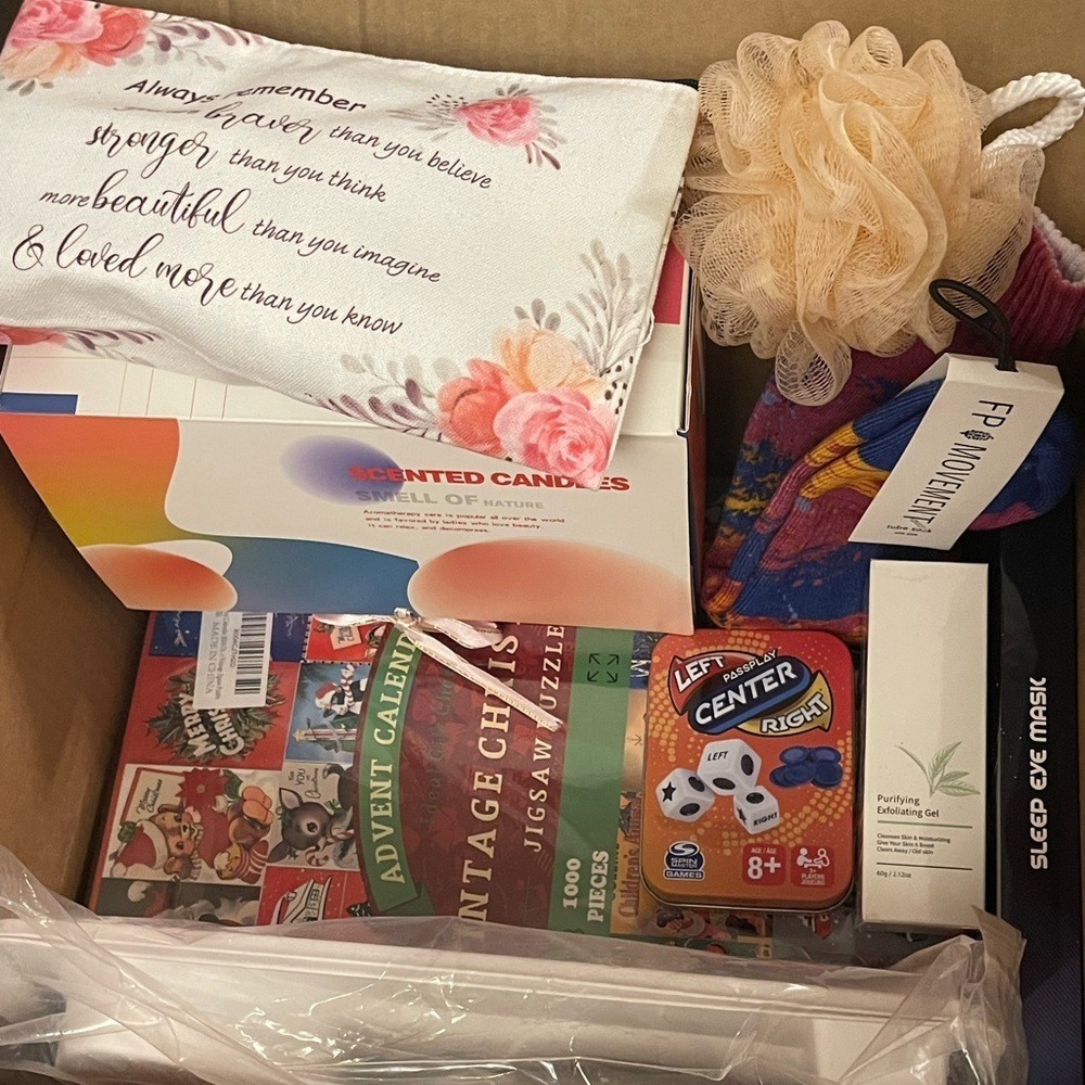NEW Amazon BEAUTY Box, Brand NEW 📦 🔥 NO JUNK, NO used products, 5 ⭐️ rating!​​​ - Picture 7 of 16